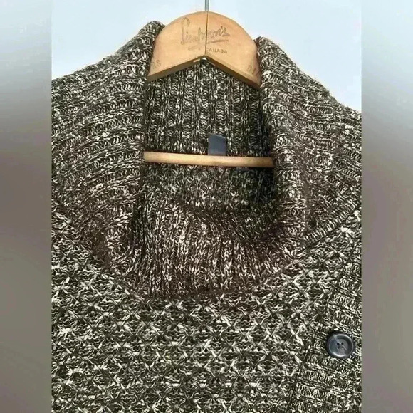 BNWOT Brown Cowl Sweater with 3 Buttons on Side  Size XL - Picture 2 of 9